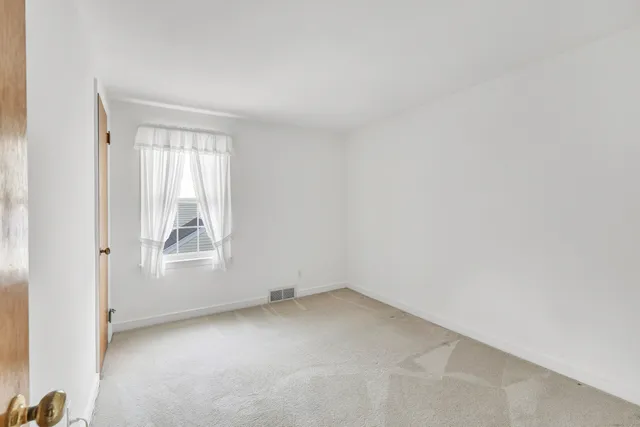 $4,200 | 93 Catherine Terrace, Fairfield, CT 06824