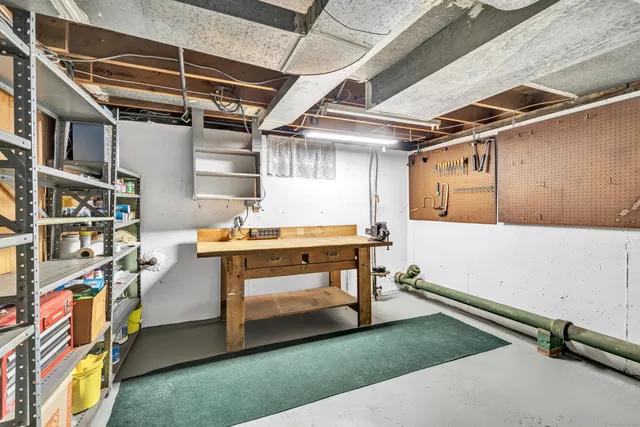 $4,200 | 93 Catherine Terrace, Fairfield, CT 06824