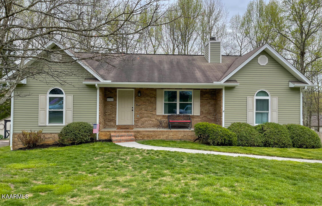 6908 Lindal Road, Knoxville, TN 37931 Compass