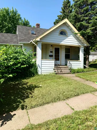 $165,000 | 1011 North 12th Avenue East, Duluth, MN 55805