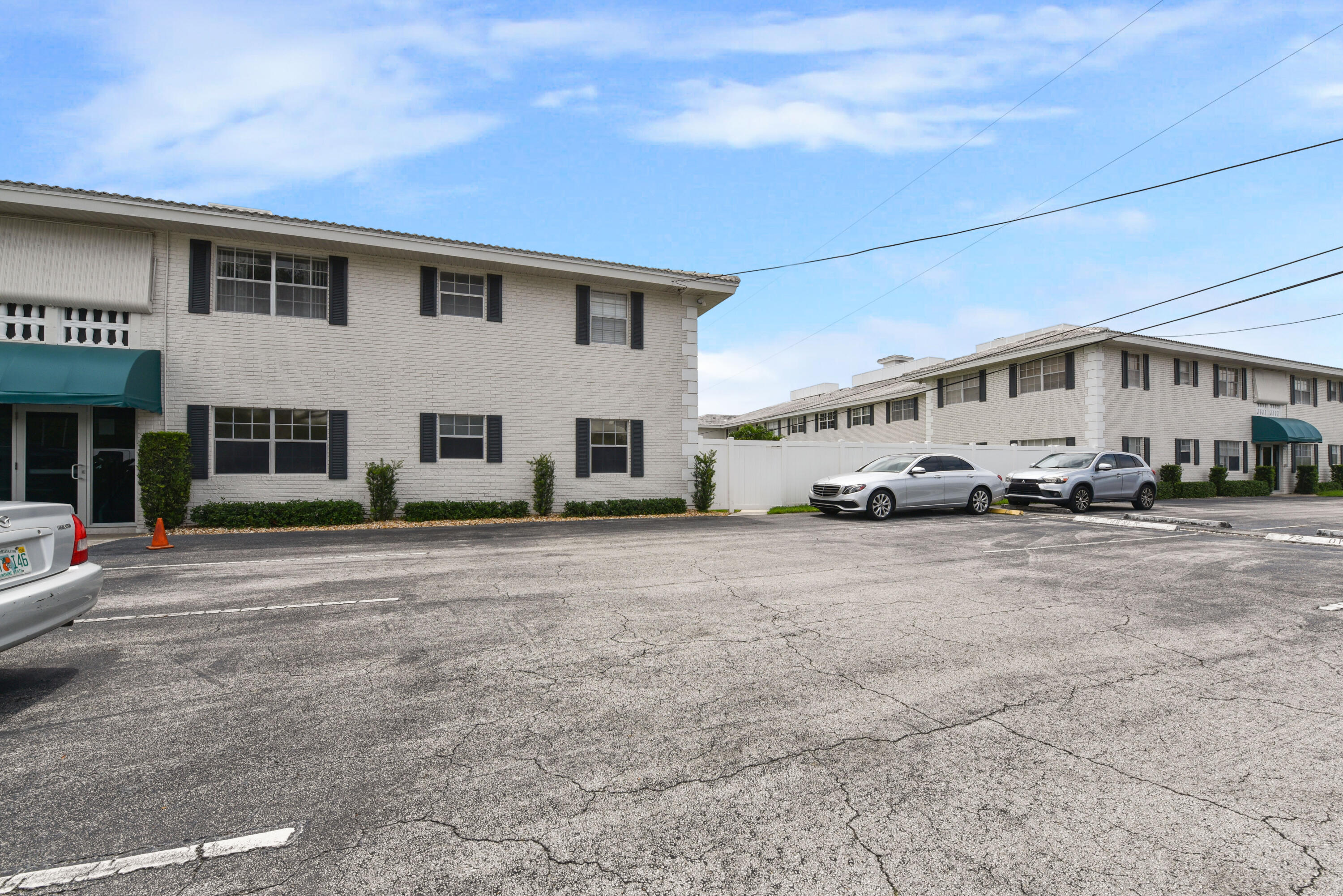 298 Southwest 6th Street, Unit 110 Boca Raton, FL 33432 - Photo 2 of 27