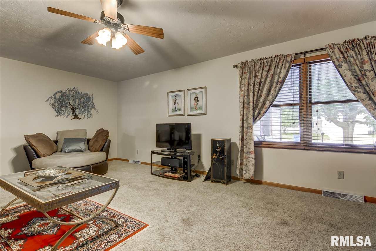 3004 Dunwich Street Springfield, IL 62702 - Photo 4 of 31