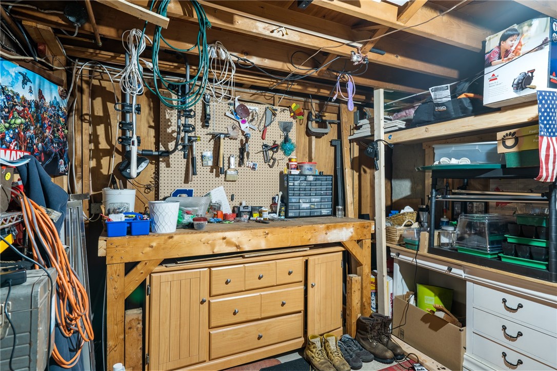 187 Holmes Road Warwick, RI 02888 - Photo 18 of 24 Gallery Image 18