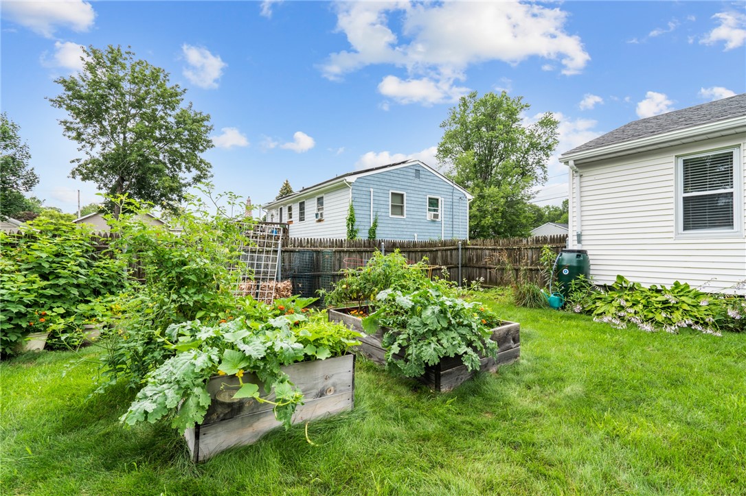 187 Holmes Road Warwick, RI 02888 - Photo 23 of 24 Gallery Image 23