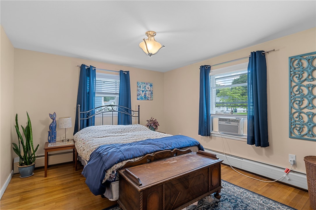 187 Holmes Road Warwick, RI 02888 - Photo 8 of 24 Gallery Image 8