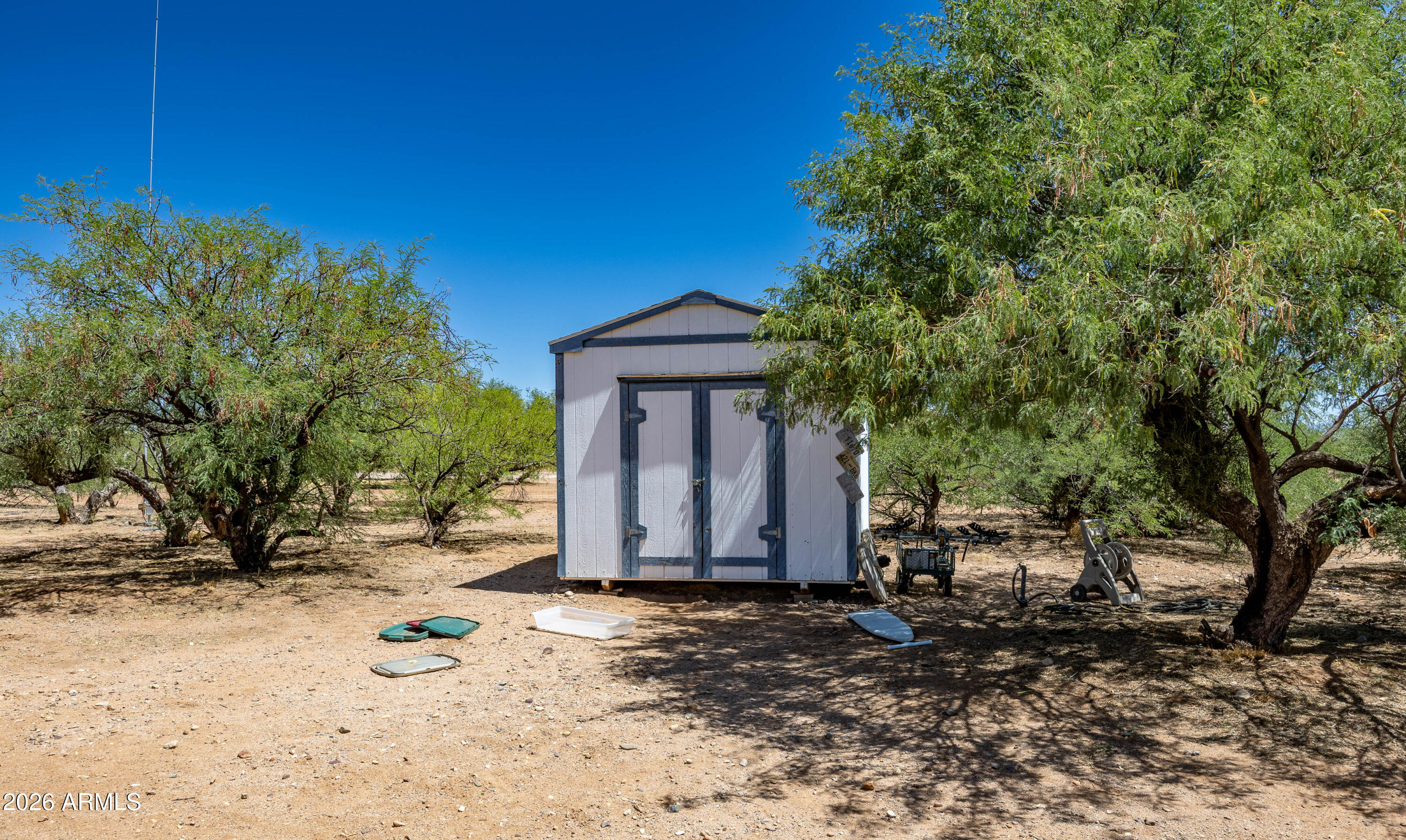4575 South Kino Road Sierra Vista, AZ 85650 - Photo 11 of 25 a view of backyard of the house
