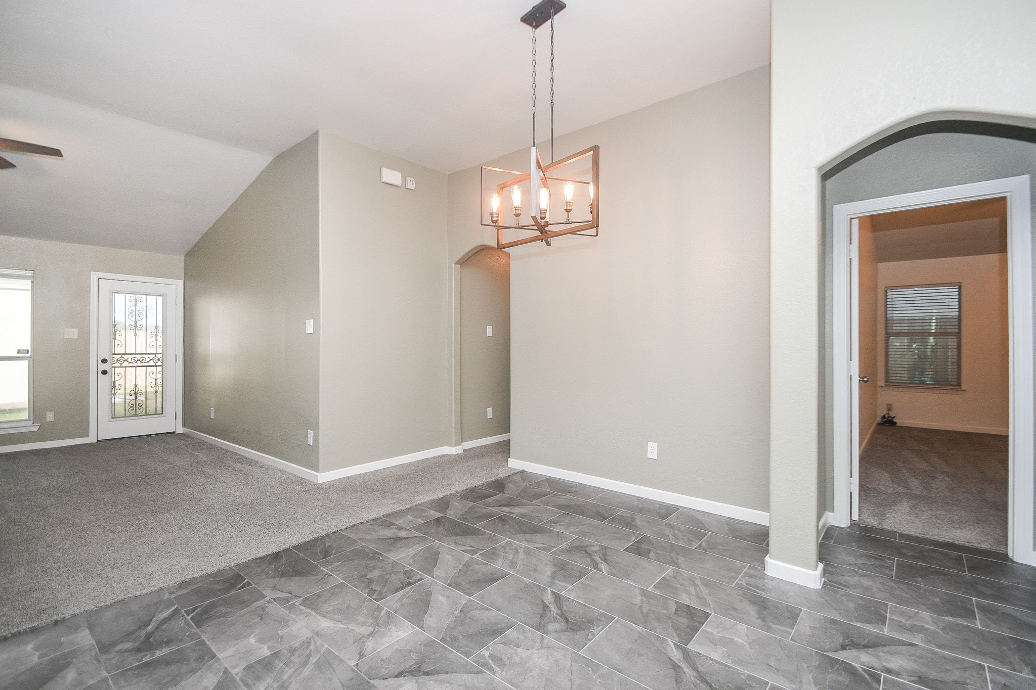 11915 Rhema Lane Houston, TX 77048 - Photo 4 of 20 a view of livingroom with window