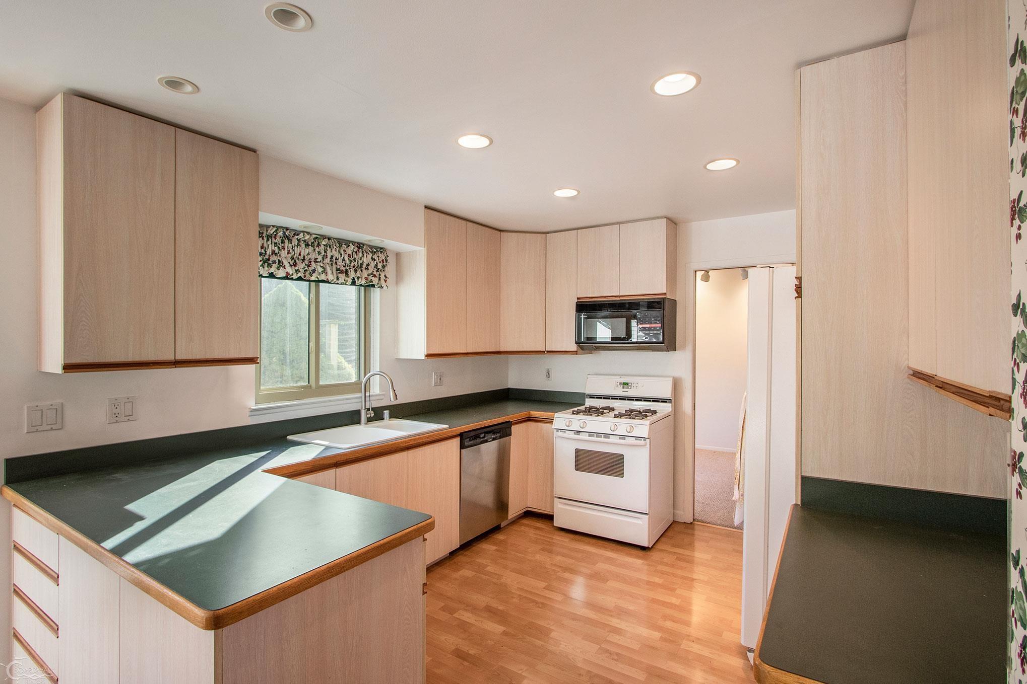 1719 Morningside Lane Rochester Hills, MI 48307 - Photo 8 of 26