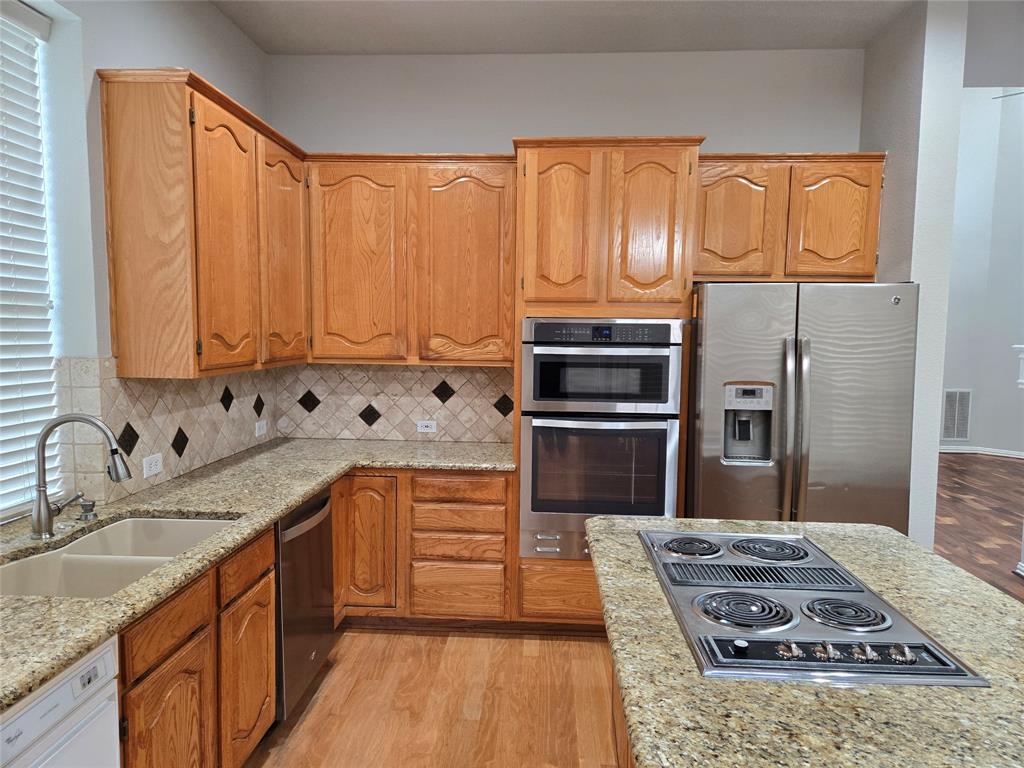 7700 Heather Ridge Court Irving, TX 75063 - Photo 7 of 21