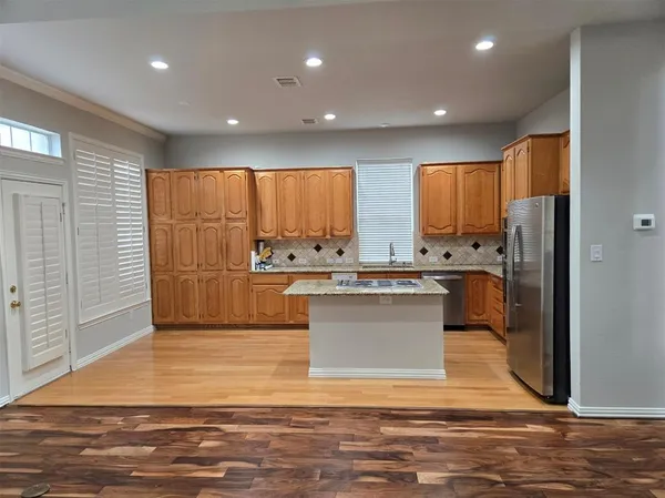 $2,995 | 7700 Heather Ridge Court, Irving, TX 75063