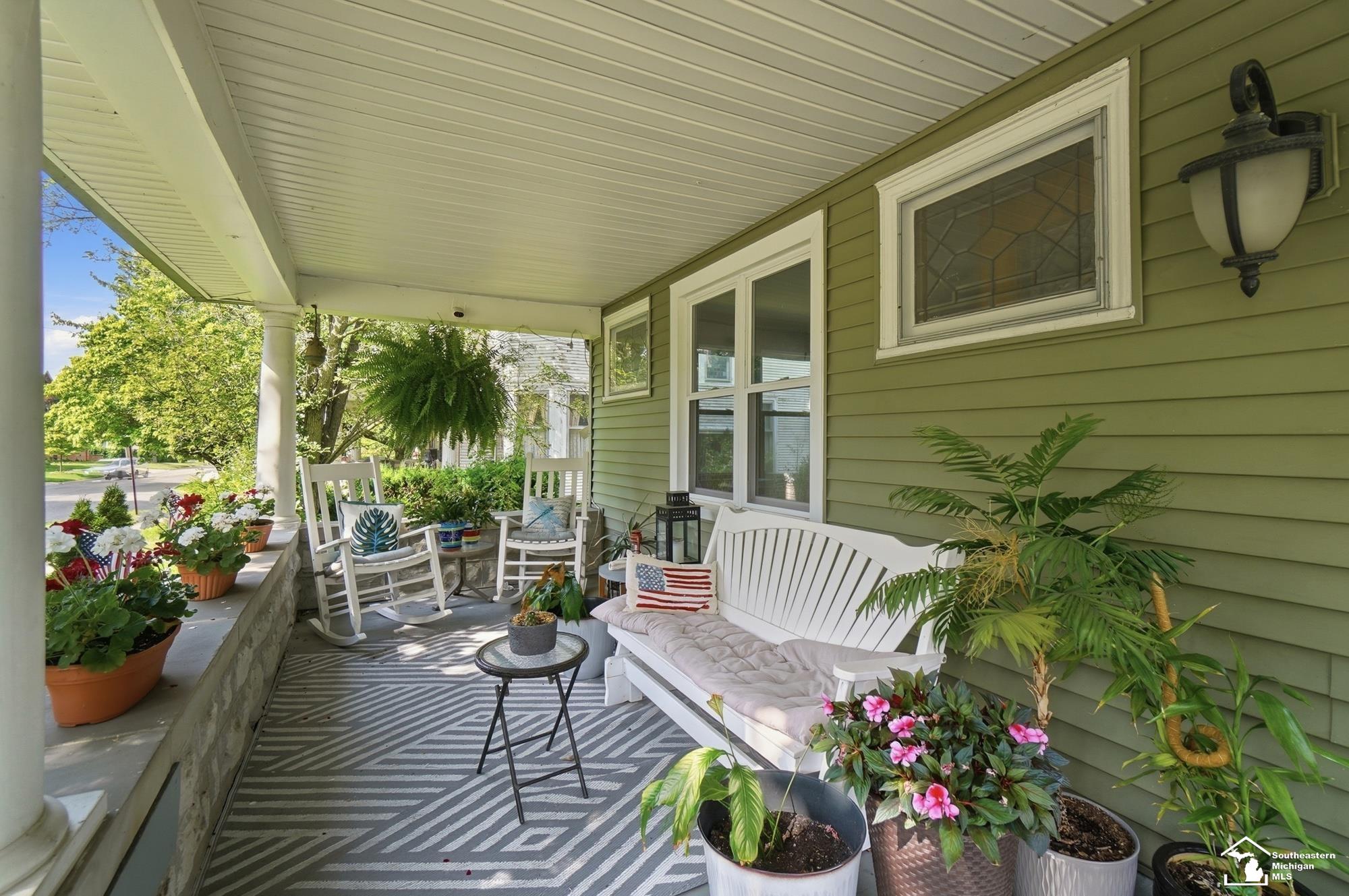 307 North Macomb Street Monroe, MI 48162 - Photo 4 of 61