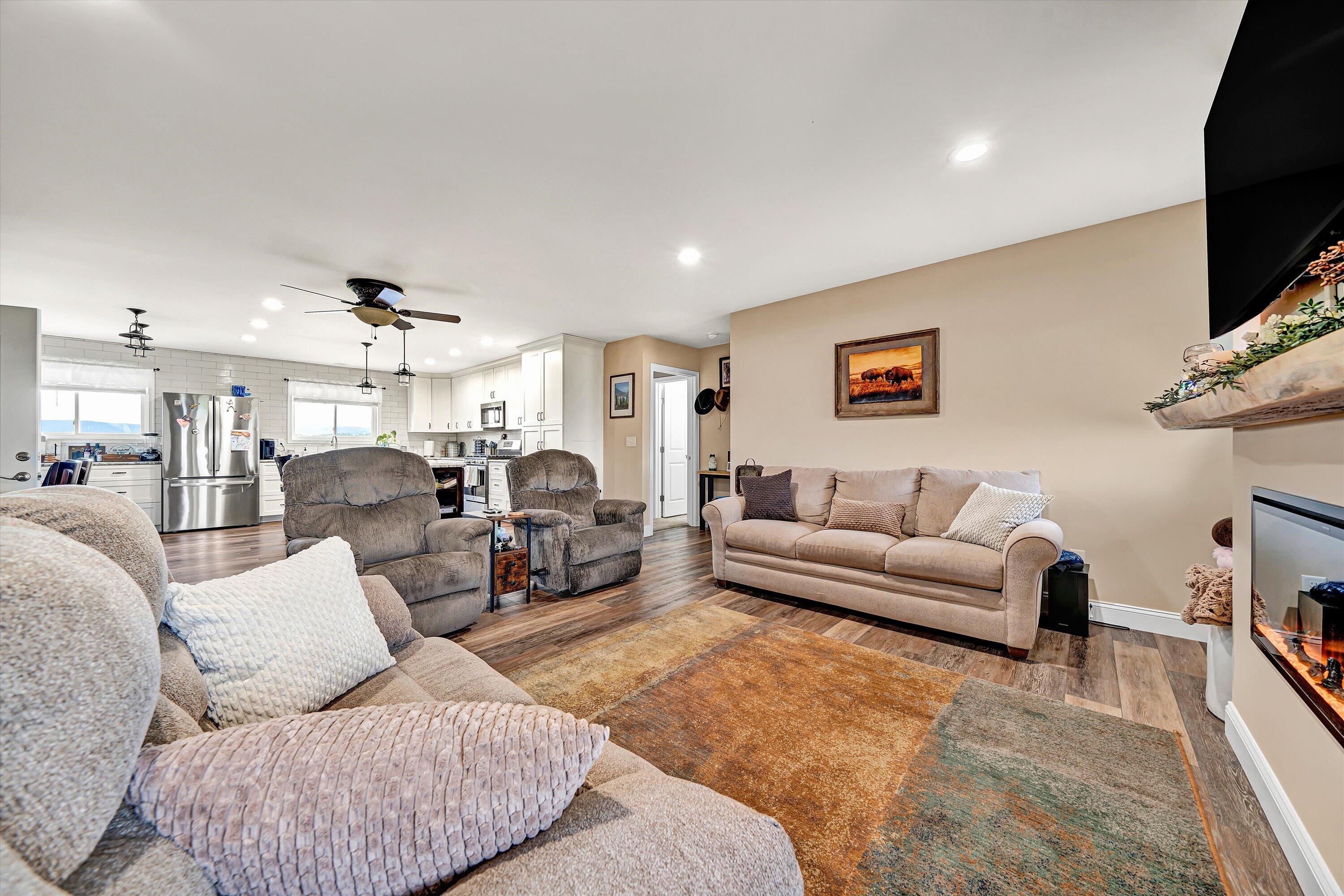 1169 Antioch Road Boones Mill, VA 24065 - Photo 2 of 41 Living Room