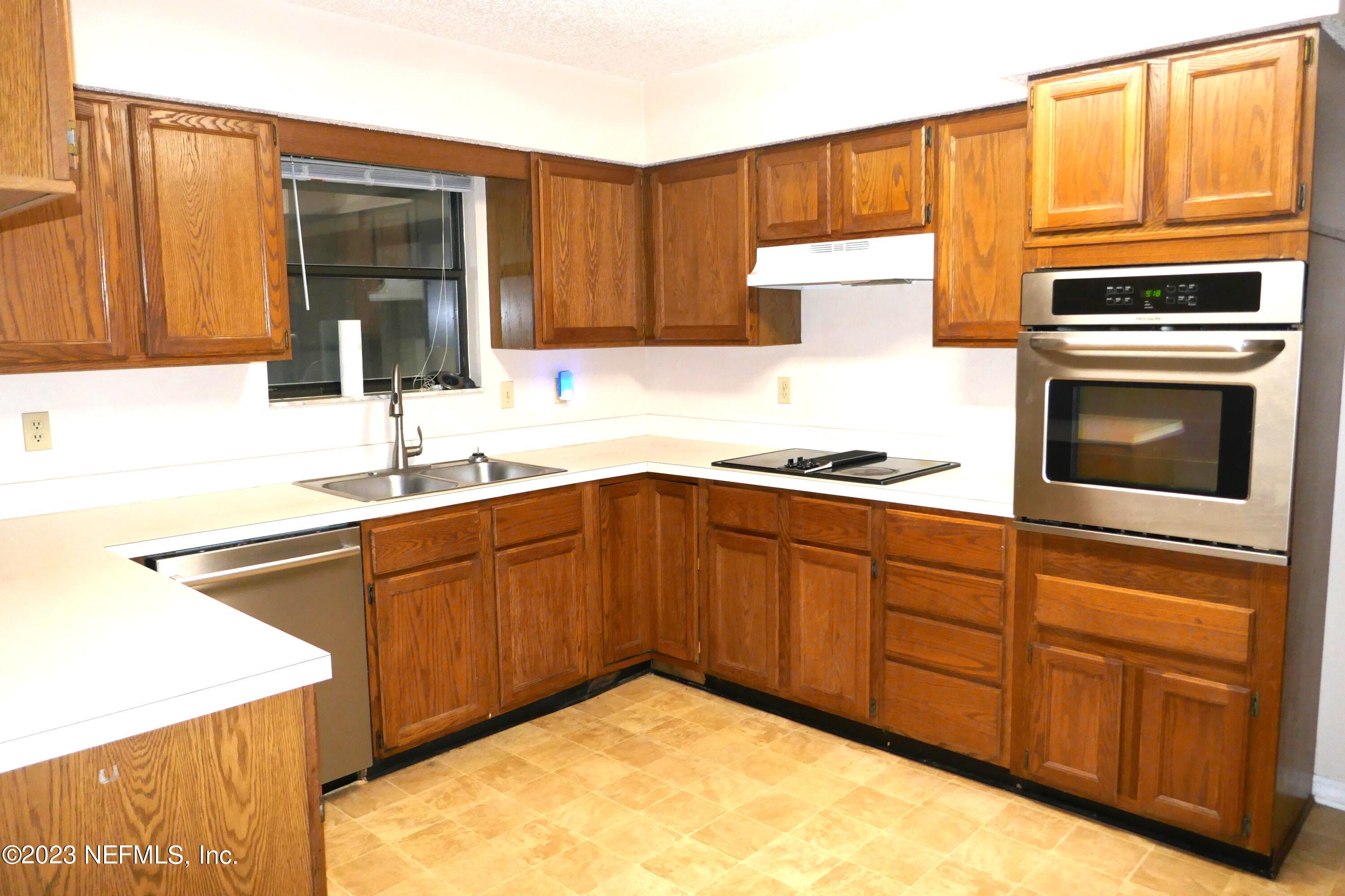 8131 Fort Caroline Road Jacksonville, FL 32277 - Photo 12 of 29 Kitchen