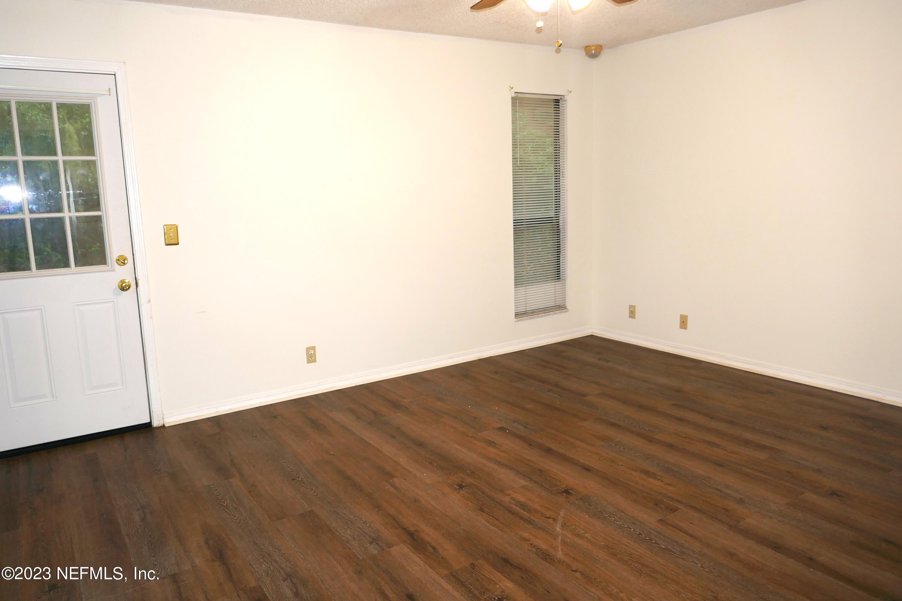 8131 Fort Caroline Road Jacksonville, FL 32277 - Photo 16 of 29 Master bedroom