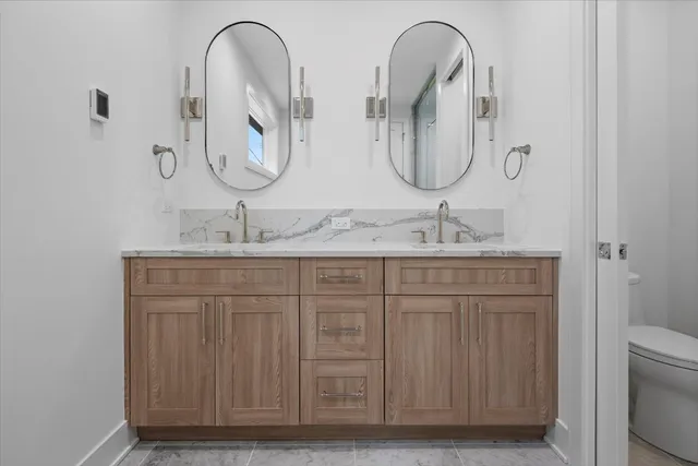 $1,775,000 | 2433 West Cuyler Avenue, Chicago, IL 60618