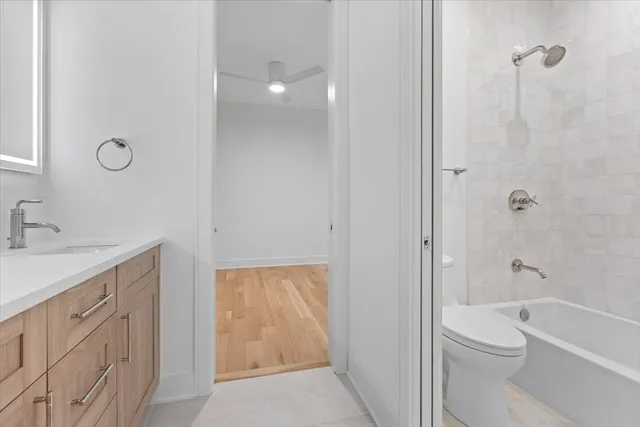 $1,775,000 | 2433 West Cuyler Avenue, Chicago, IL 60618