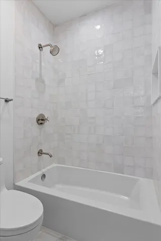 $1,775,000 | 2433 West Cuyler Avenue, Chicago, IL 60618