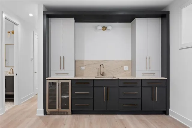 $1,775,000 | 2433 West Cuyler Avenue, Chicago, IL 60618