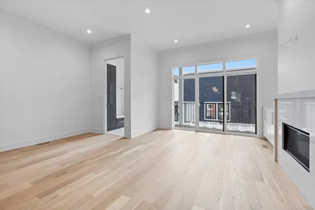 $1,775,000 | 2433 West Cuyler Avenue, Chicago, IL 60618