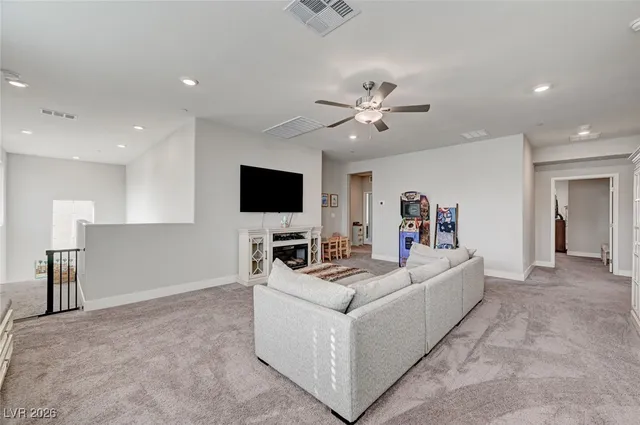 $824,990 | 446 Winter Dove Avenue, Henderson, NV 89011