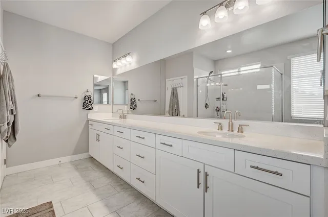 $824,990 | 446 Winter Dove Avenue, Henderson, NV 89011