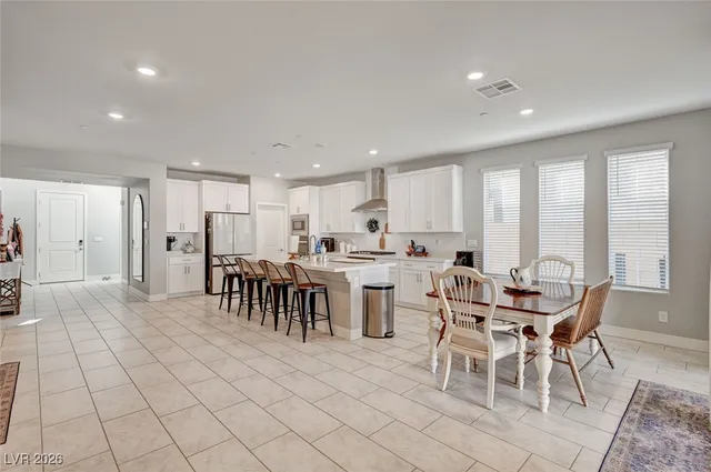 $824,990 | 446 Winter Dove Avenue, Henderson, NV 89011