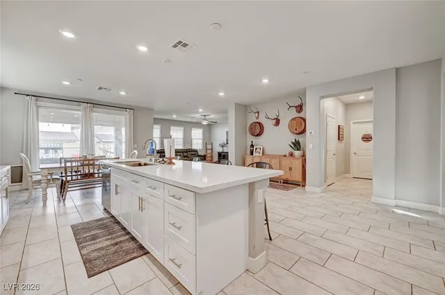 $824,990 | 446 Winter Dove Avenue, Henderson, NV 89011