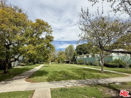 $637,500 | 5464 Village Green, Los Angeles, CA 90016