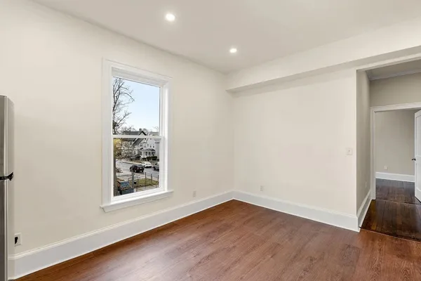 $3,200 | 10 King Street, Unit 2, Boston, MA 02122