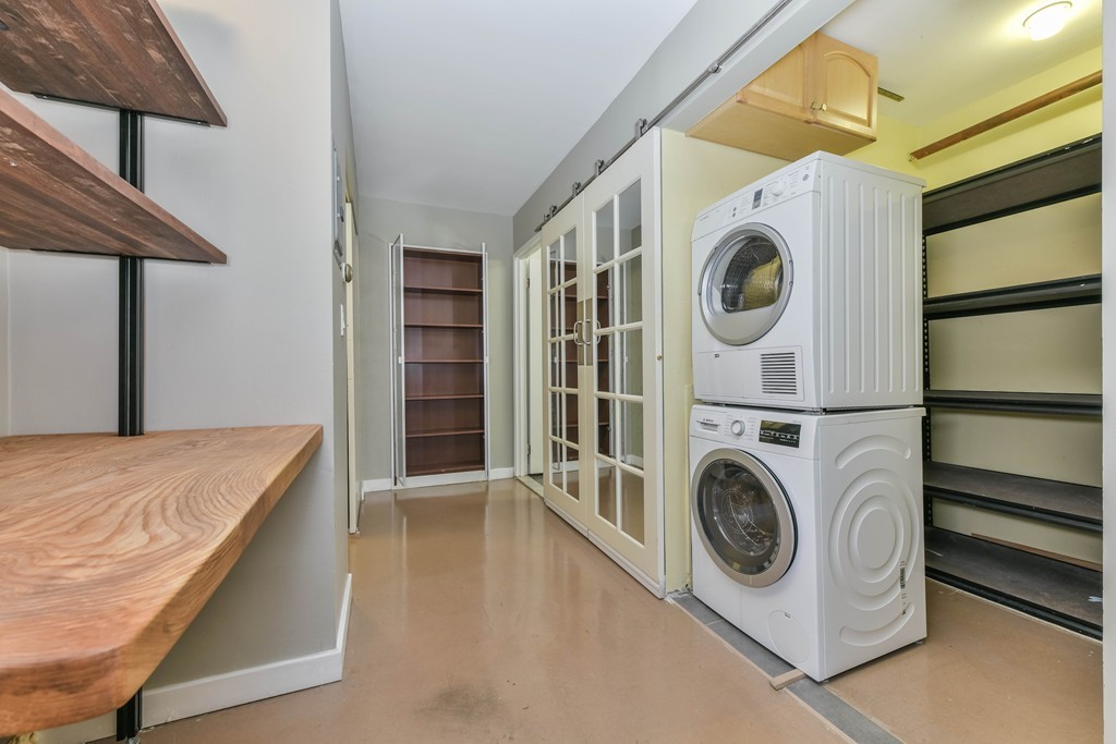383 Langley Road, Unit 1 Newton, MA 02459 - Photo 13 of 18
