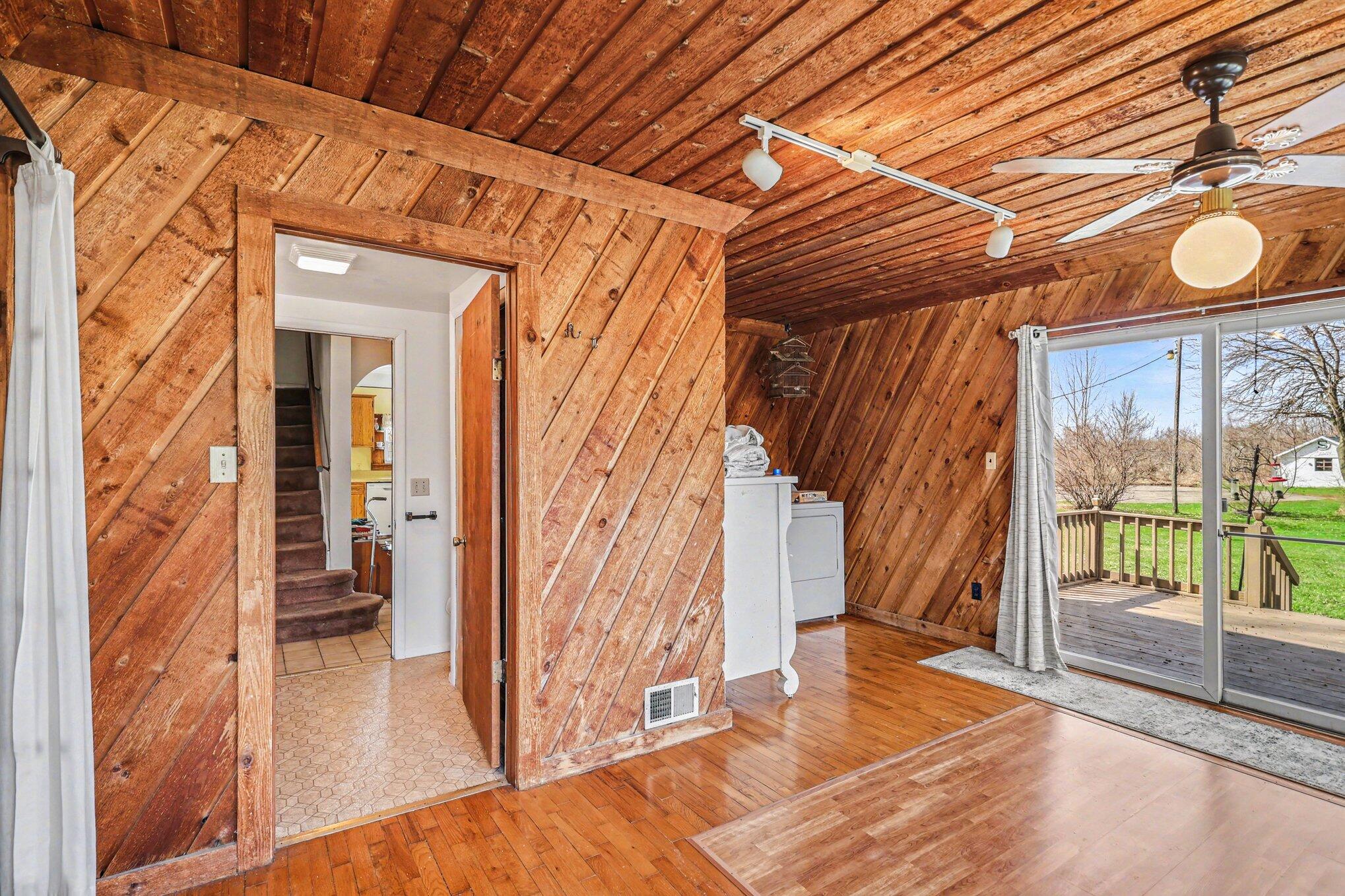 5284 East Territorial Road Pleasant Lake, MI 49272 - Photo 13 of 38 008_file_4959