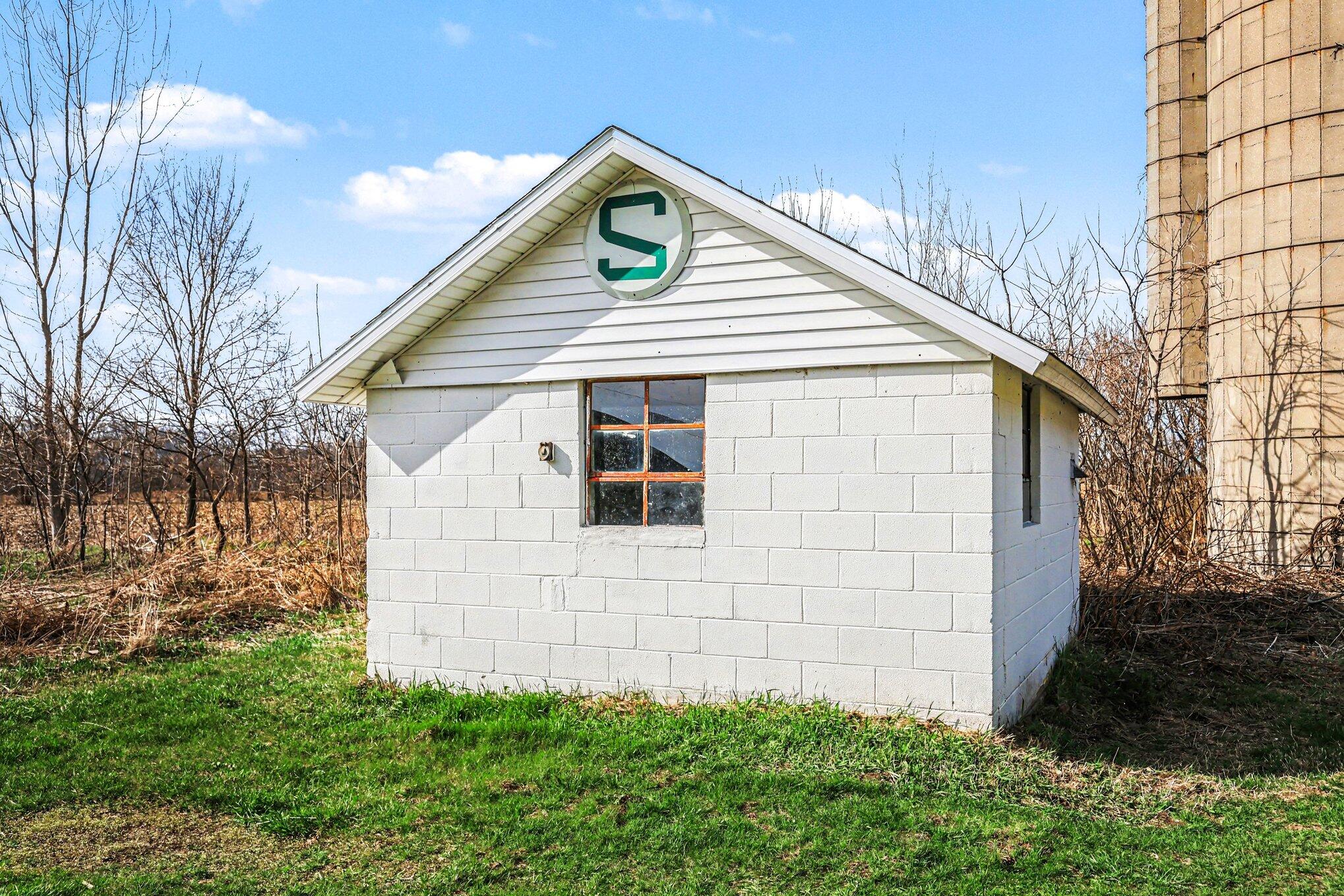 5284 East Territorial Road Pleasant Lake, MI 49272 - Photo 26 of 38 034_file_1474