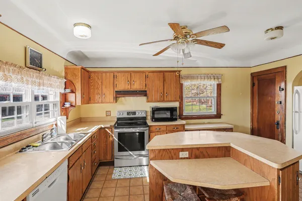 $250,000 | 5284 East Territorial Road, Pleasant Lake, MI 49272