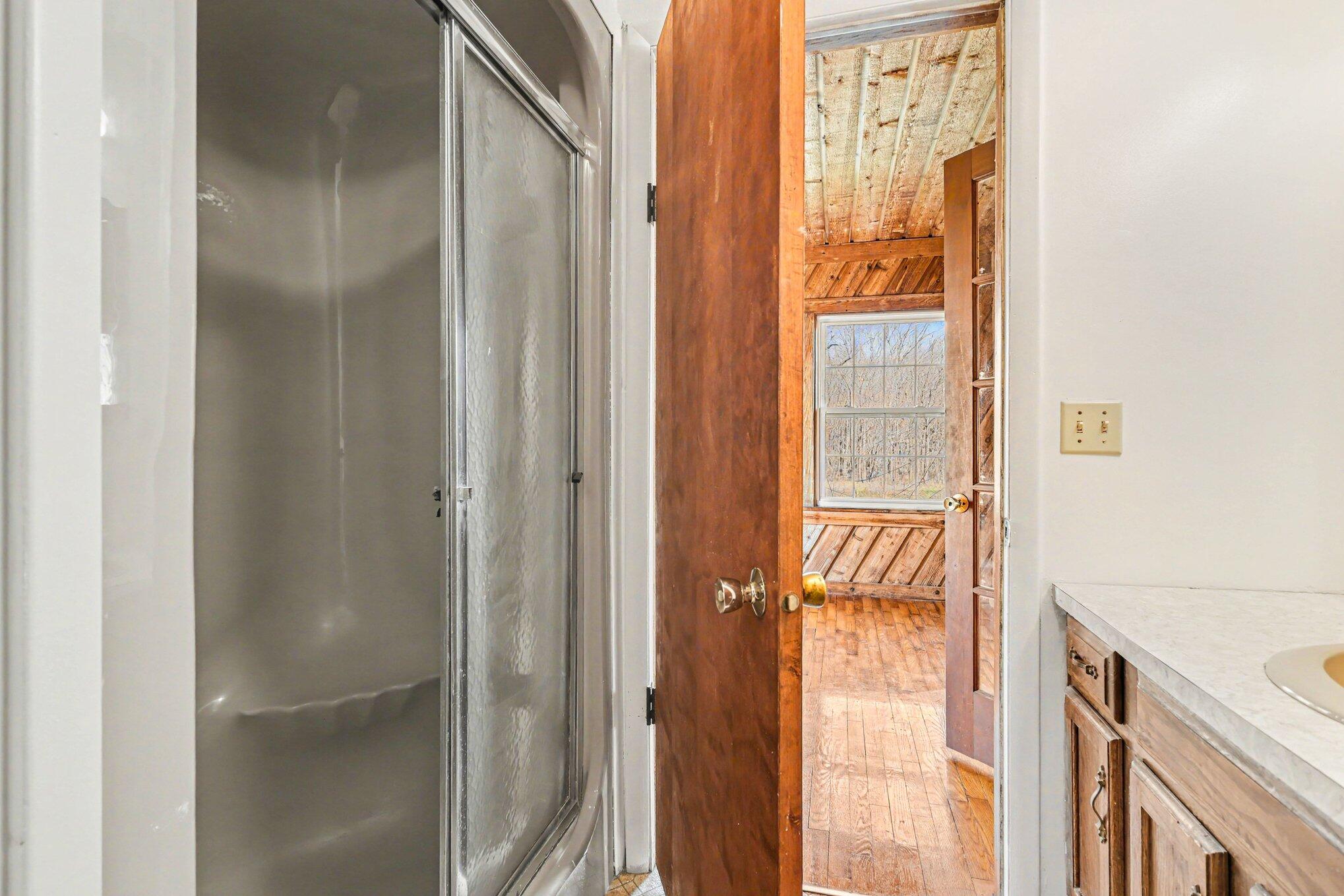 5284 East Territorial Road Pleasant Lake, MI 49272 - Photo 10 of 38 013_file_4652