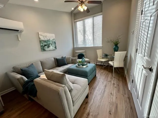 $2,170 | 265 East Main Street, Unit 384, East Islip, NY 11730