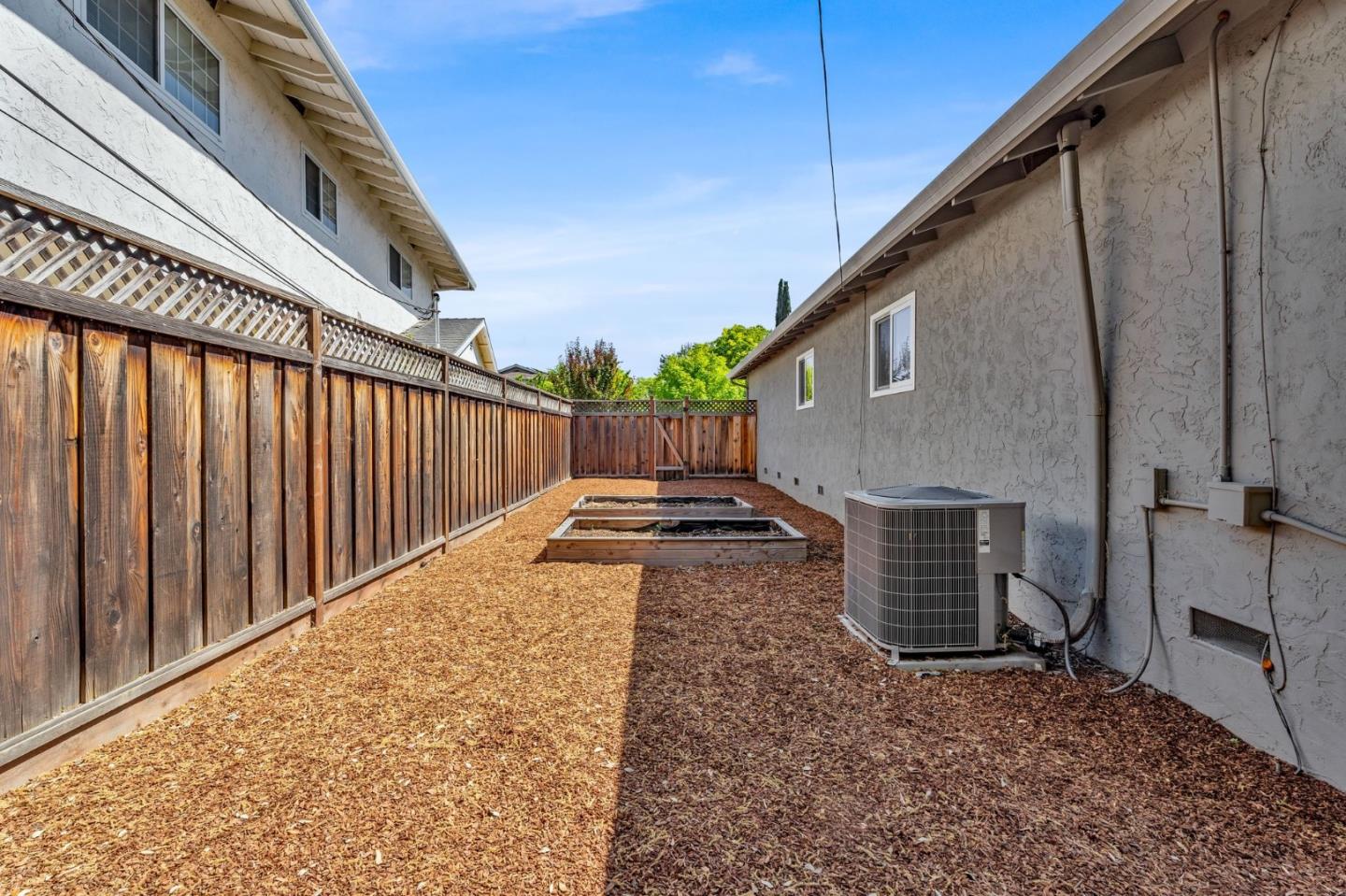 1165 Nadine Drive Campbell, CA 95008 - Photo 48 of 66 a backyard of a house