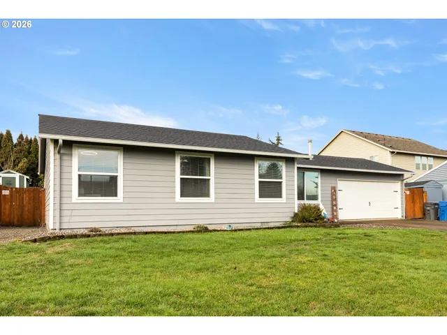 a front view of house with yard