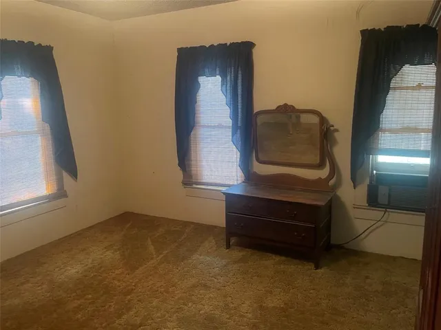 $199,999 | 301 South Mingus Boulevard, Mingus, TX 76463