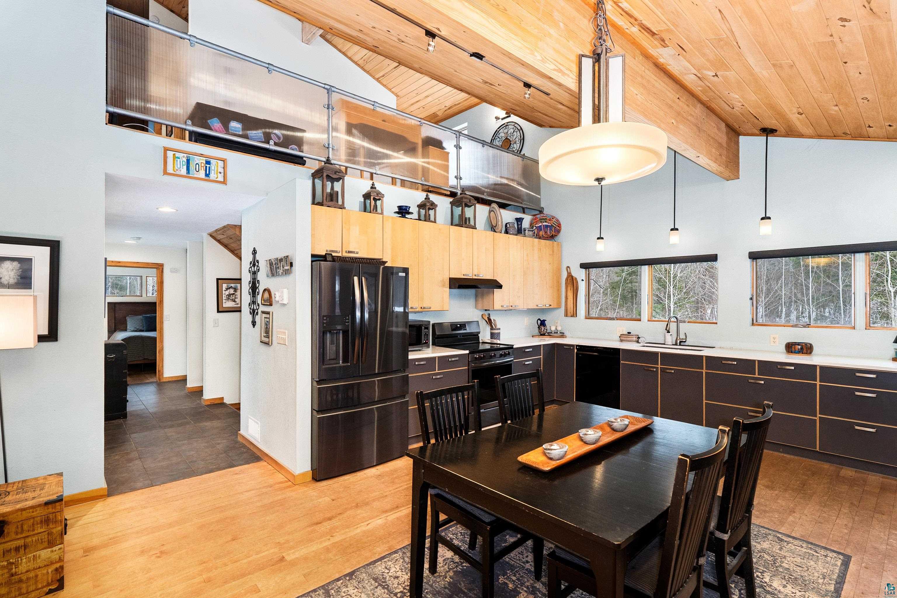 851 Forest Heights Road Two Harbors, MN 55616 - Photo 12 of 57