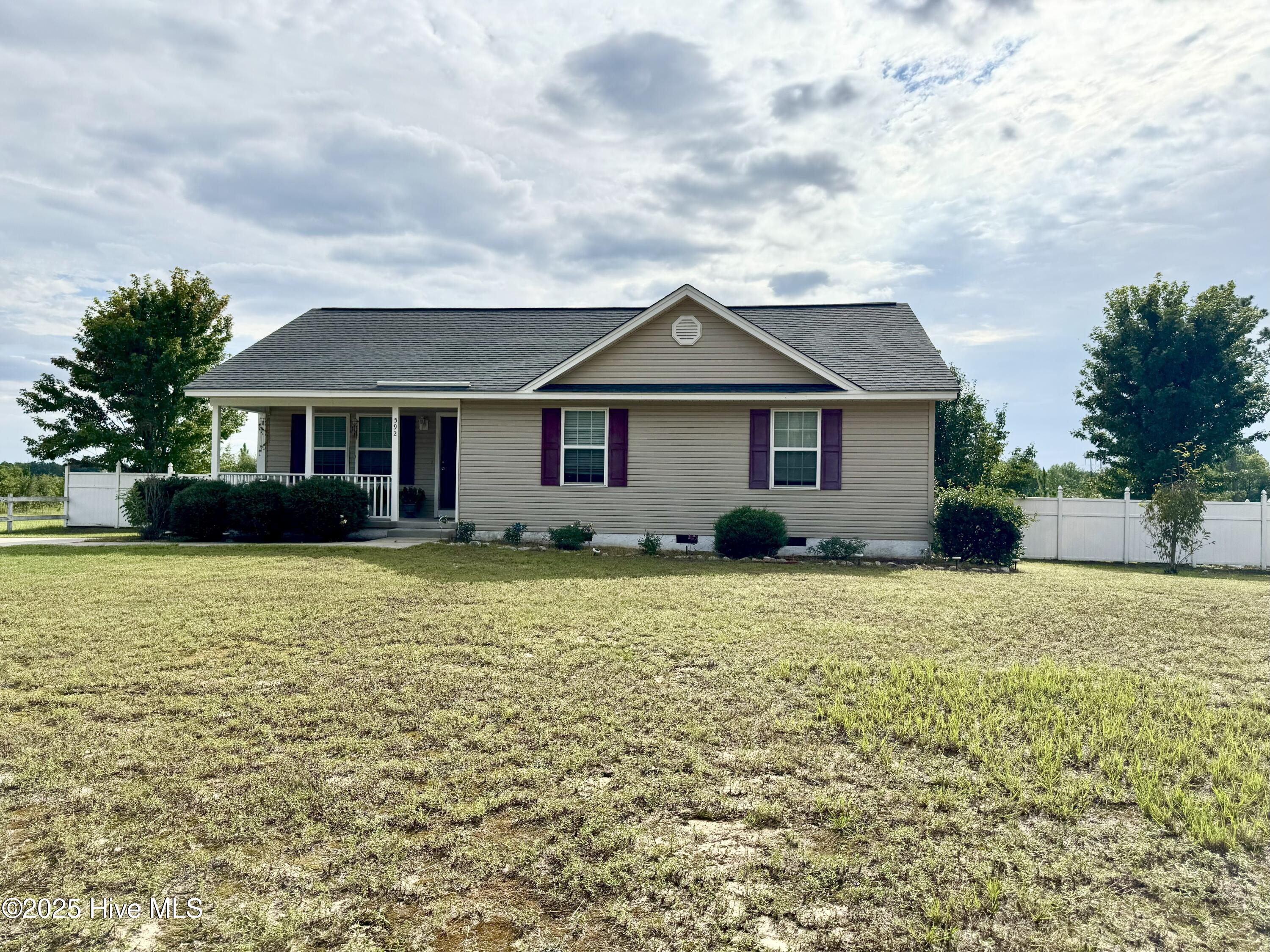 592 Freeman Mill Road Hamlet, NC 28345 - Photo 4 of 28 IMG_8919 (1)