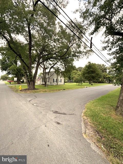 Bordering Mildred Rd