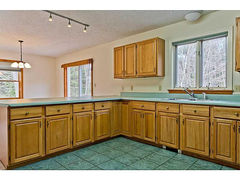 31 Woodland Road Durham, ME 04222 - Photo 6 of 27 Kitchen.