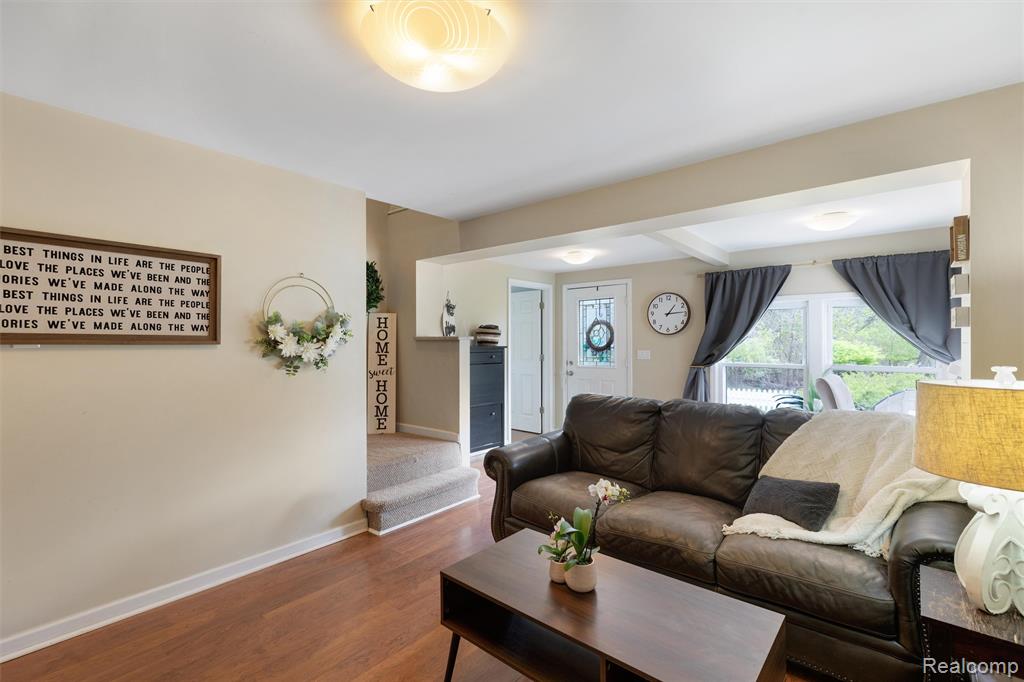 415 Leon Road Walled Lake, MI 48390 - Photo 9 of 48