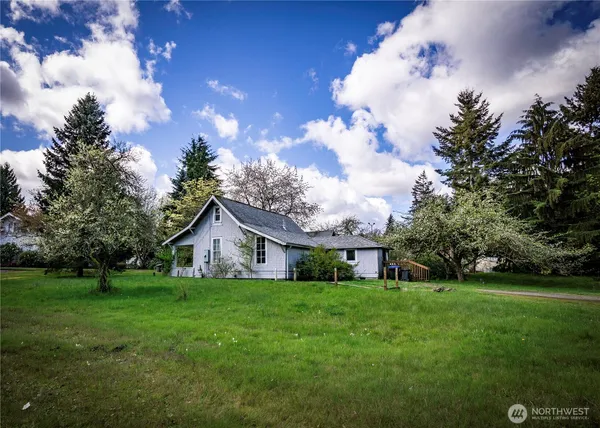 $298,500 | 823 Lacey Street Southeast, Lacey, WA 98503