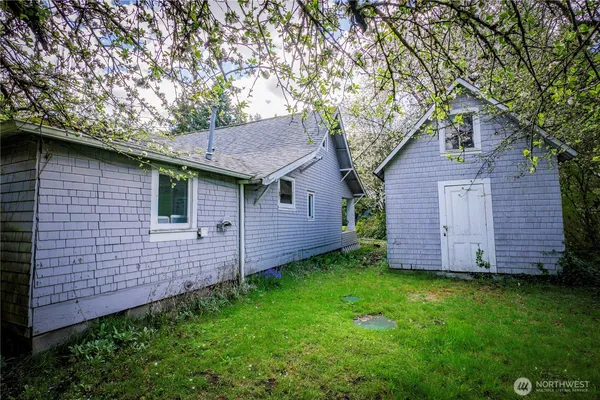 $298,500 | 823 Lacey Street Southeast, Lacey, WA 98503