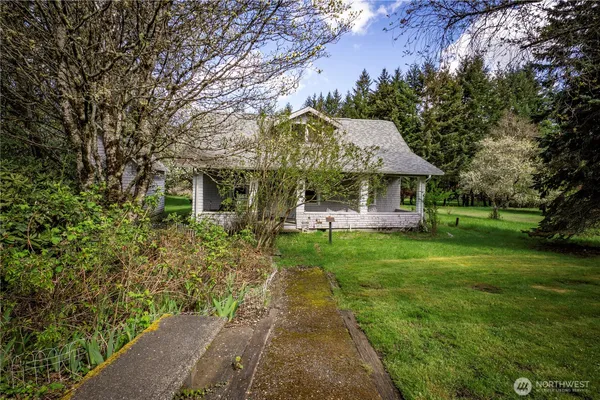 $298,500 | 823 Lacey Street Southeast, Lacey, WA 98503