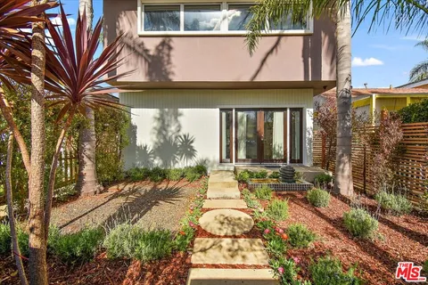 $7,500 | 12913 Gilmore Avenue, Los Angeles, CA 90066