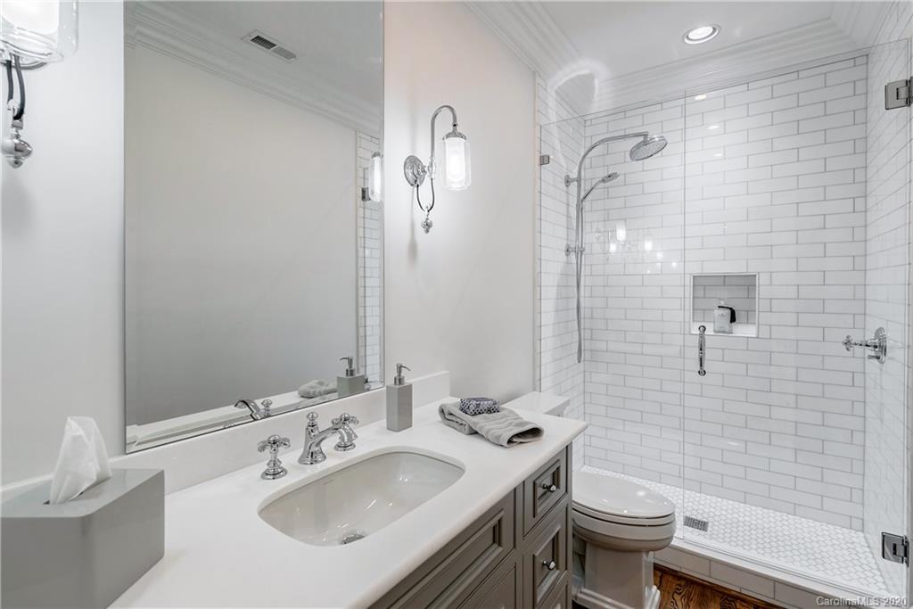 8200 Fairview Road Charlotte, NC 28226 - Photo 15 of 31 Gallery Image 15