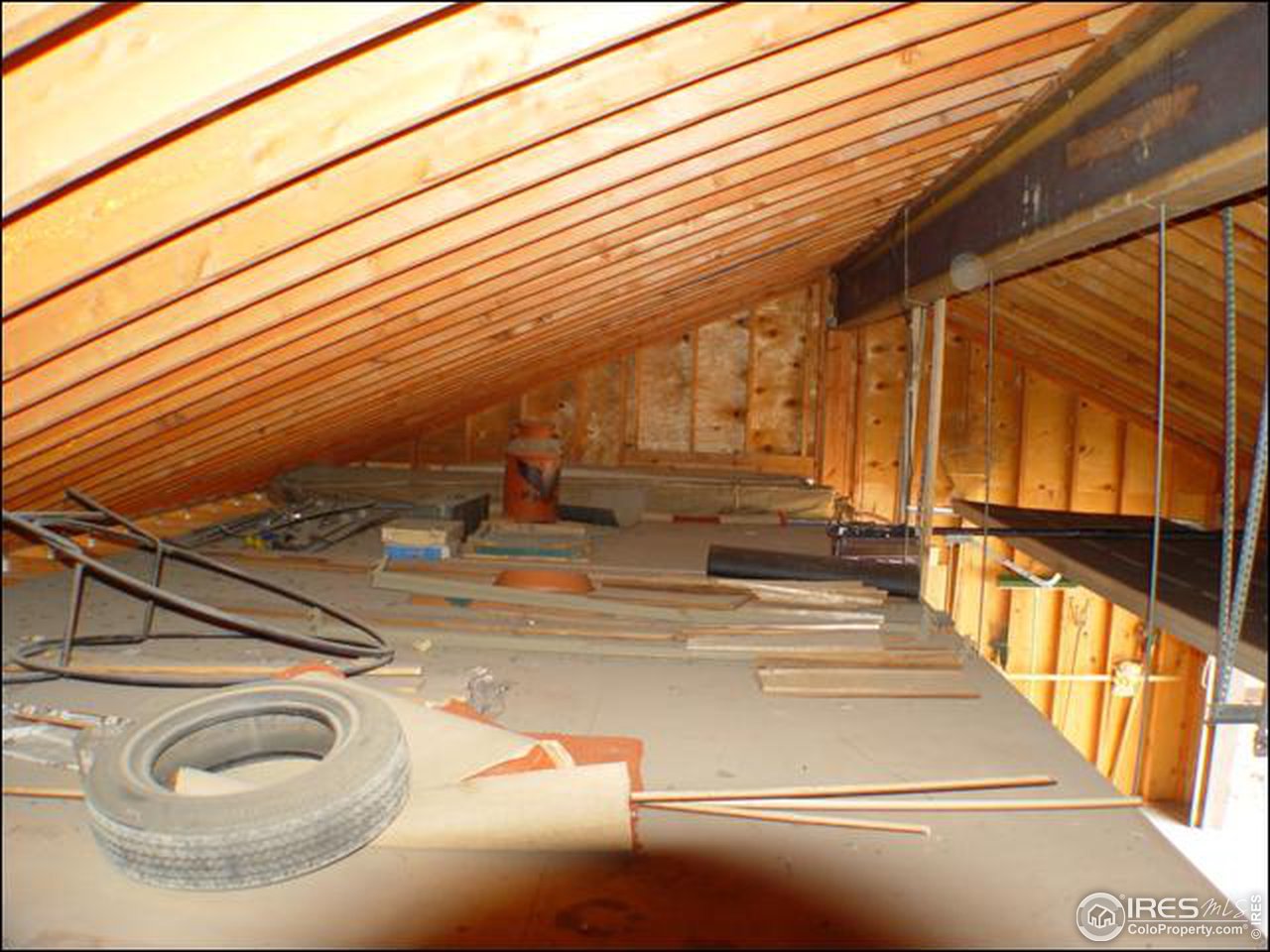 7114 Rustic Trail Boulder, CO 80301 - Photo 12 of 16 Gallery Image 12