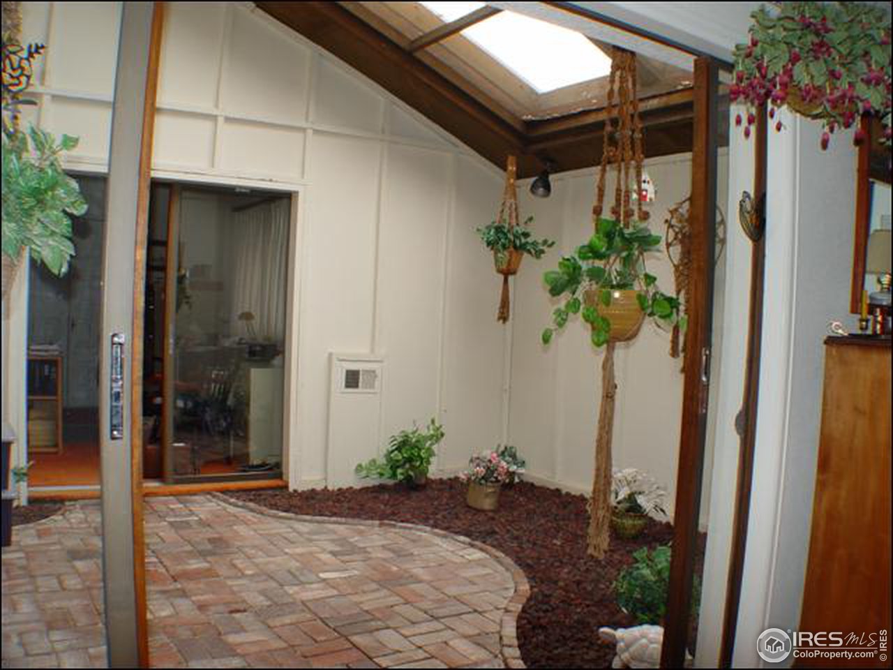 7114 Rustic Trail Boulder, CO 80301 - Photo 7 of 16 Gallery Image 7